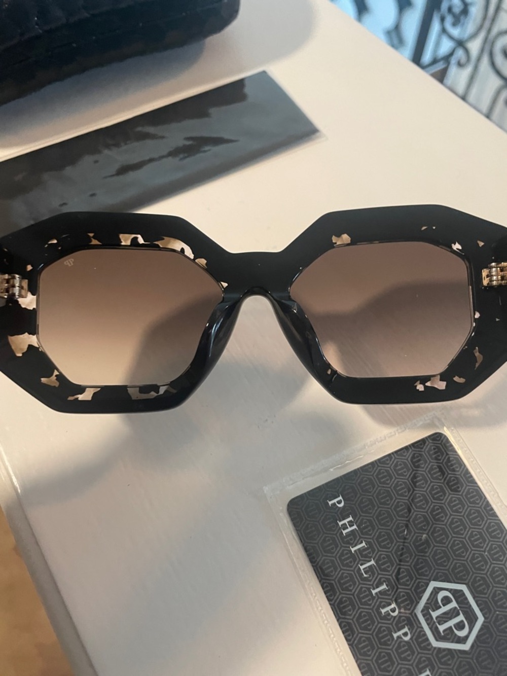 Philipp Plein Women's Black Hexagonal Frame Sunglasses - Picture 7 of 9